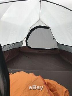 Alps Mountaineering Tasmanian II 4-Season 2-Man Tent Excellent Condition Camping