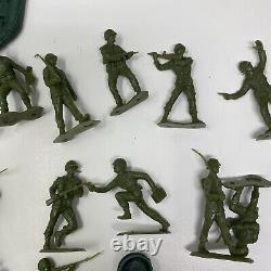 Marx #4645 Carry-All Boot Camp Playset Soldiers Army Men Tank Tent Cannon Flag