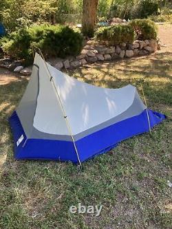 Sierra Designs Clip Flashlight CD 2 Man 3 Season Backpacking Camping Tent