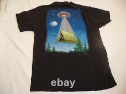 Vintage 1997 Looney Toons T Shirt Daffy Duck TAZ Wylie Coyote UFO Camping Tent